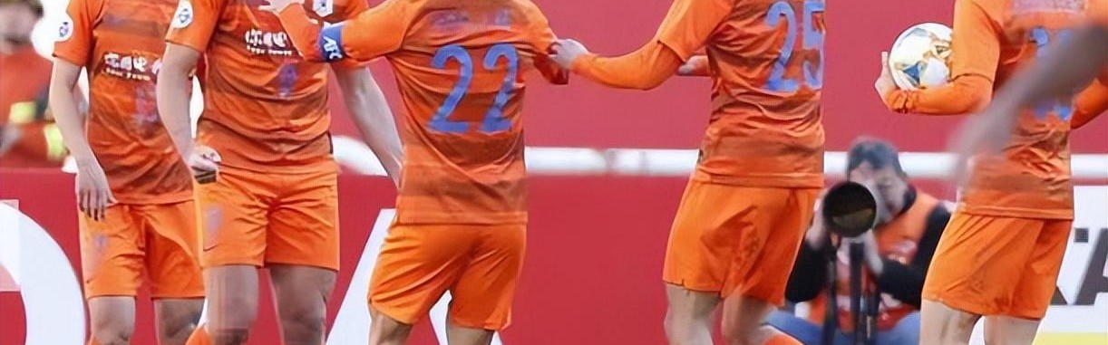 世界杯官方正版软件下载-韩鹏刚出任教练组组长，鲁能就为他雪中送炭，敲定两位强援当助教